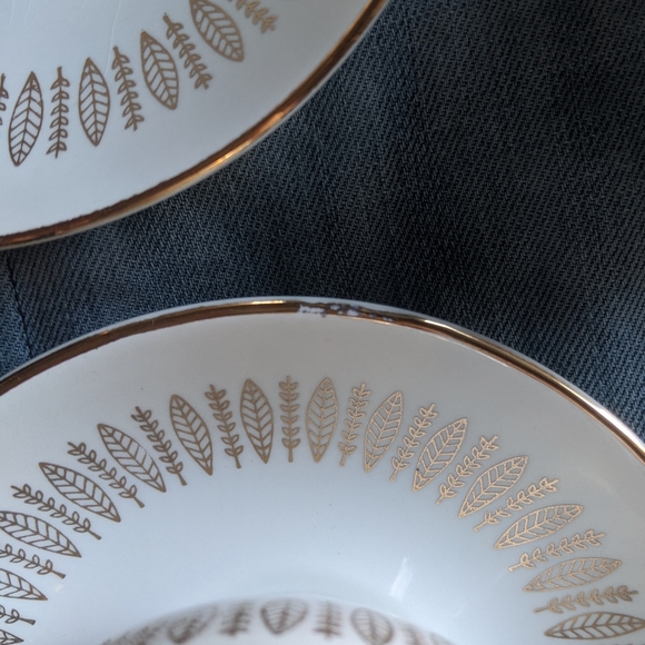 Royal Knight tea cups and saucers X3 22kt gold mcm - Picture 8 of 10